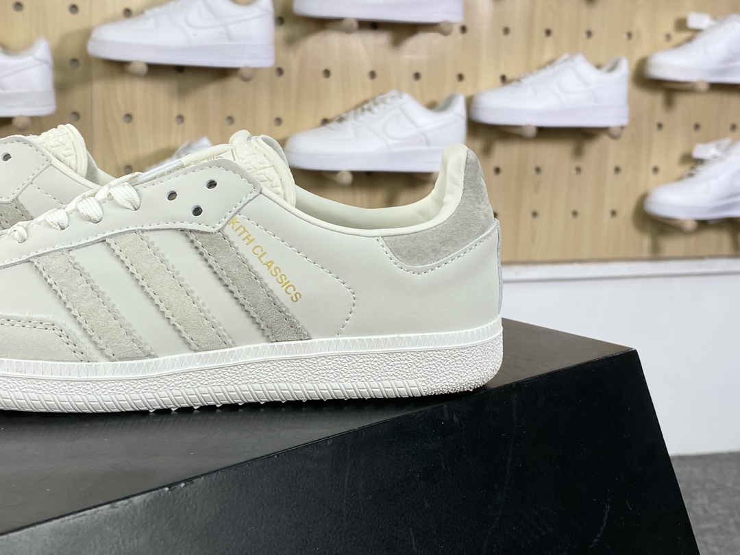 200 Adidas Originals Samba OG"Classics Program/Cloud White"桑巴舞系板鞋“联名云白灰金LOGO”IH0090