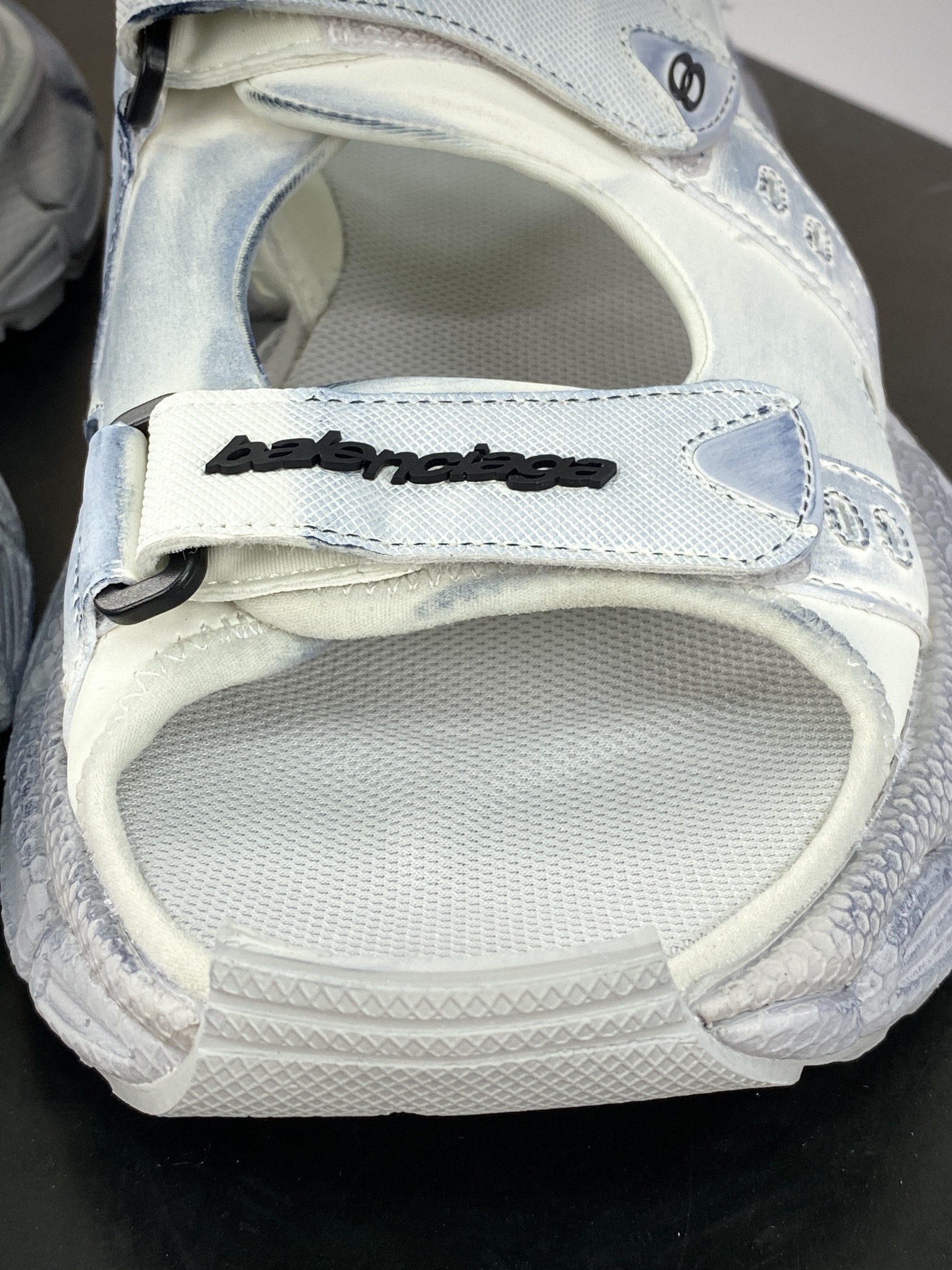 350 巴黎世家BALENCIAGA 3XL Sandals 3+系列低帮复古魔术贴凉鞋“浅灰黑做旧”786959 W3XLT 9191