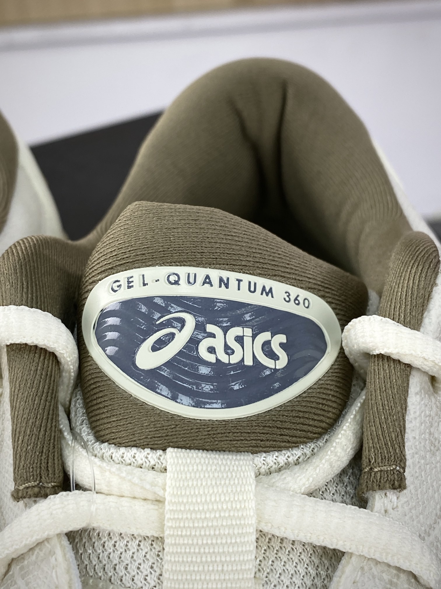 240 亚瑟士/ASICS Gel-Quantum 360 VIII”Cream Pepper”量子跑步鞋“米白胡椒棕”1203A402-101