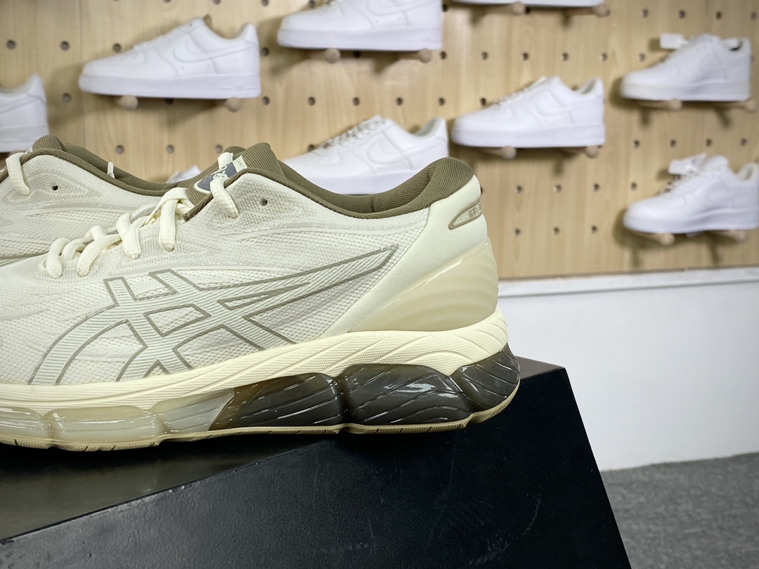 240 亚瑟士/ASICS Gel-Quantum 360 VIII”Cream Pepper”量子跑步鞋“米白胡椒棕”1203A402-101