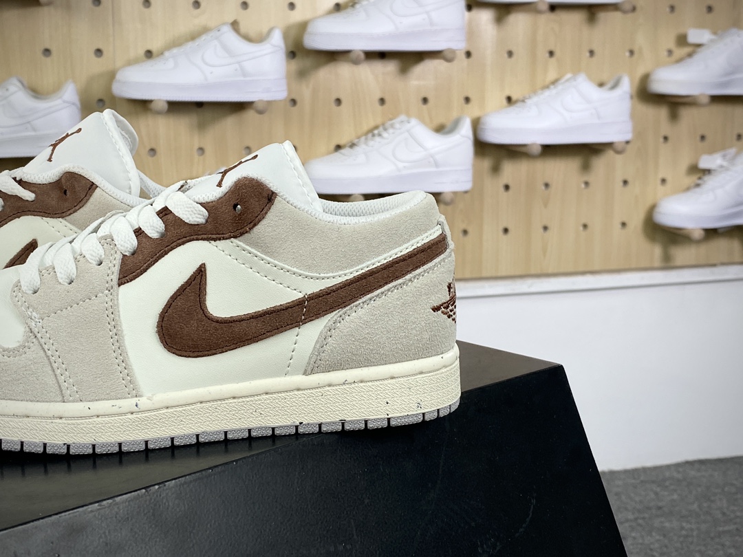 200 耐克Nike Air Jordan 1 Low"Light Bone/Archaeo Brown"AJ1乔丹一代篮球鞋“骨白灰深棕”HF1567-200