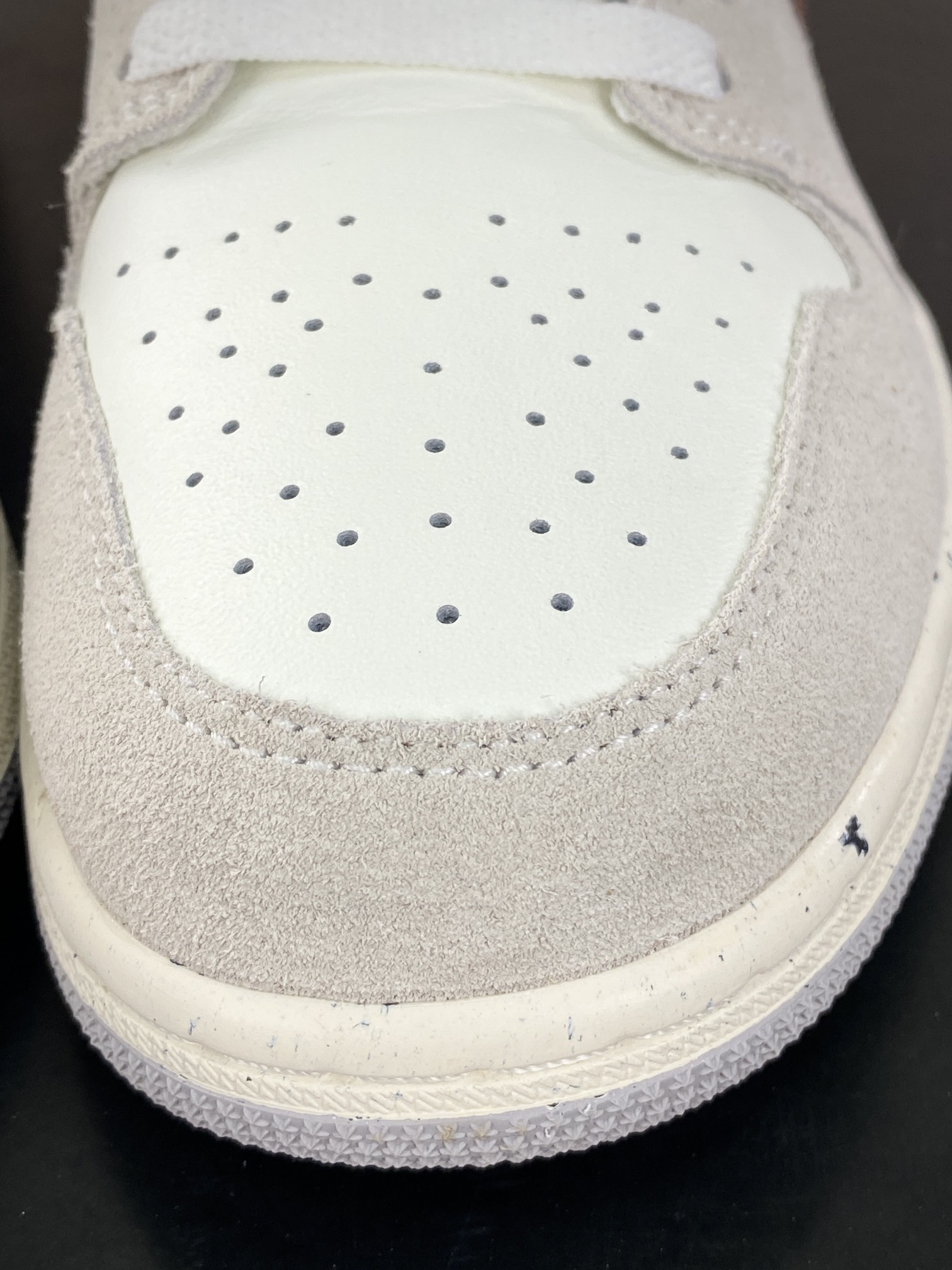 200 耐克Nike Air Jordan 1 Low"Light Bone/Archaeo Brown"AJ1乔丹一代篮球鞋“骨白灰深棕”HF1567-200