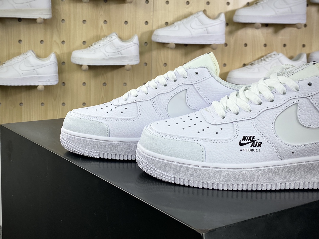 200 Nike Air Force 1 ′07 Low Premium "White/black"空军一号板鞋“皮革白黑3M钩”CV3039-100