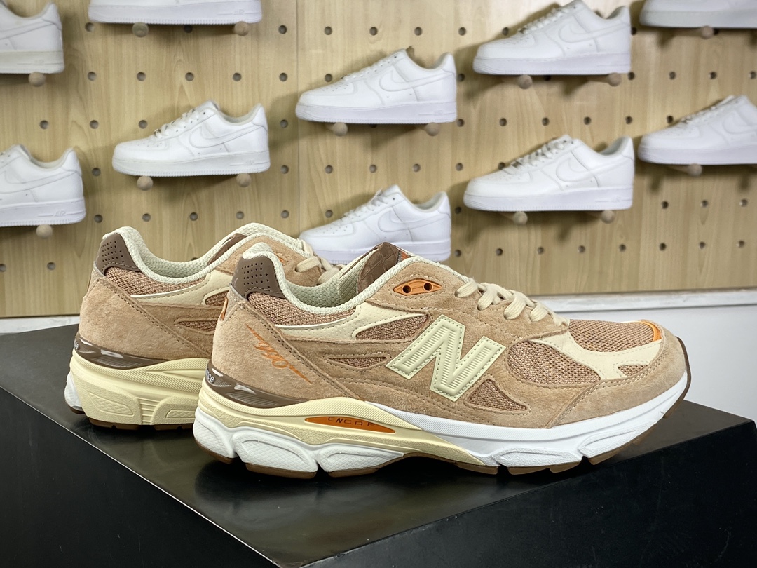 320 新百伦New Balance Made in USA M990V3”Orange/Cream”三代系列低帮跑步鞋“联名杏粉橘”M990SZ3