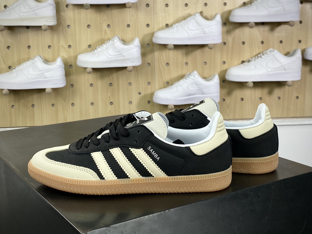 Adidas Originals Samba OG ”Off White” Samba series sneakers ”Sesame Yellow Black Rubber Sole” IE5836