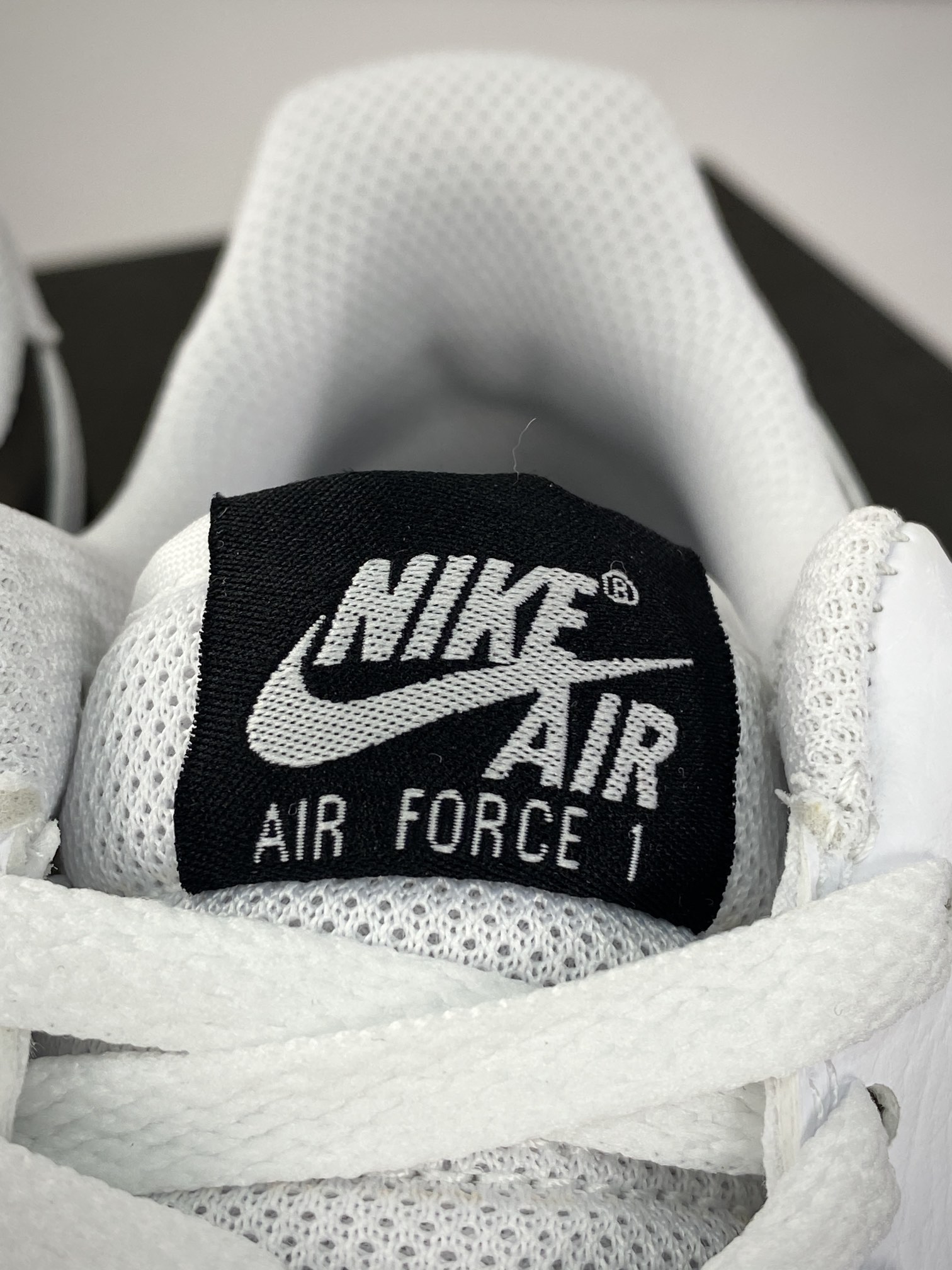 200 耐克Nike By You Air Force 1'07 Low Retro SP空军一号板鞋“黑白拼接”HF9096-100