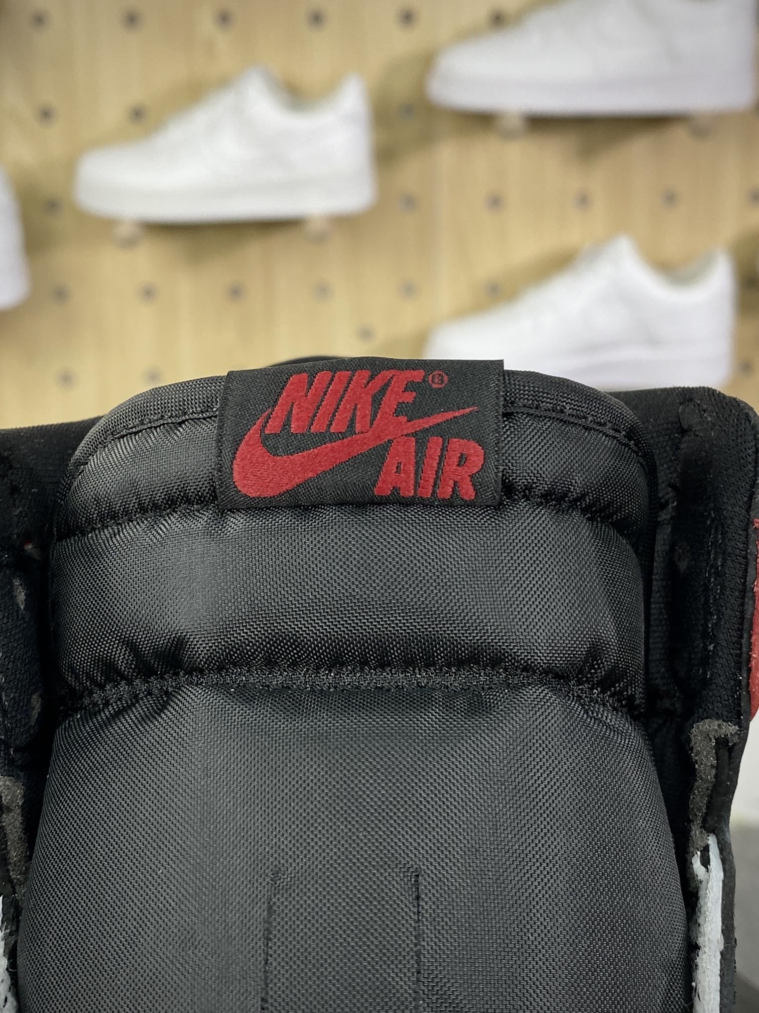 260 耐克Nike Air Jordan 1 Retro High OG”Black Toe”AJ1代篮球鞋“黑白脚趾芝加哥广告款”DZ5485-106