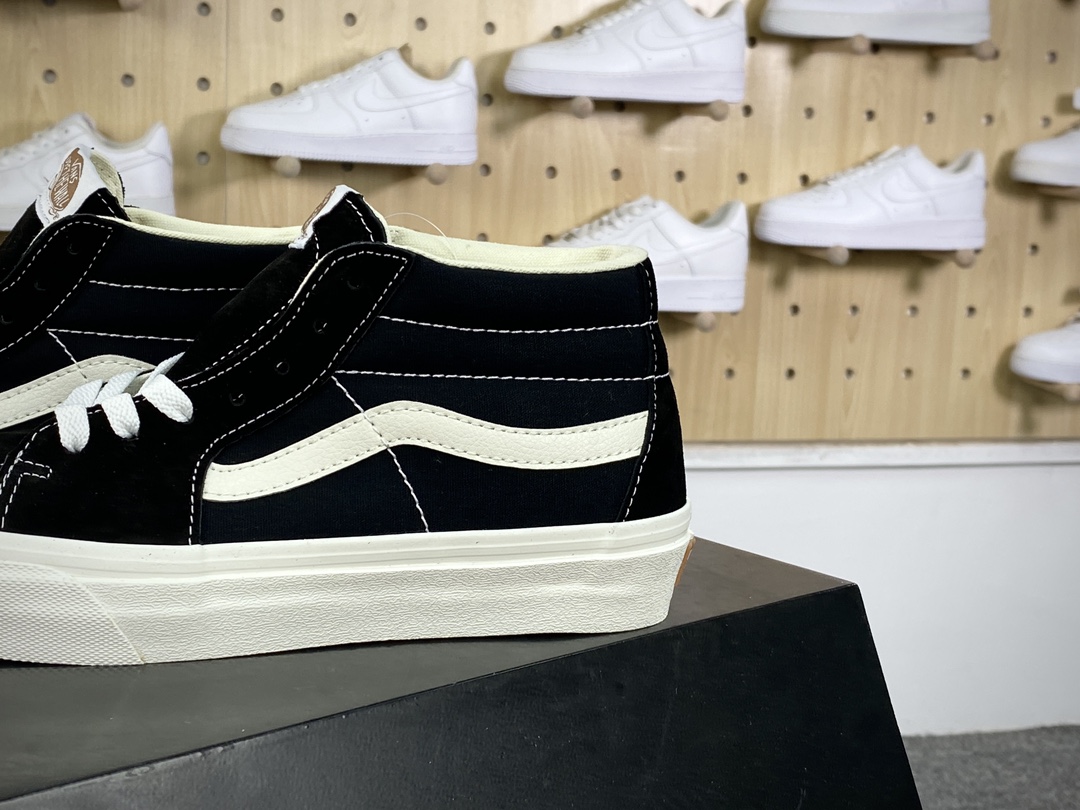 140 范斯Vans Sk8-Mid”Black White”系列中帮经典休闲运动硫化滑板板鞋“黑白”VN0A4UWIVNE