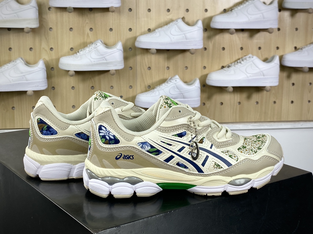 200 亚瑟士/Asics Gel-NYC 系列低帮复古休闲运动慢跑鞋“浅卡其深棕花卉”1202A441-250