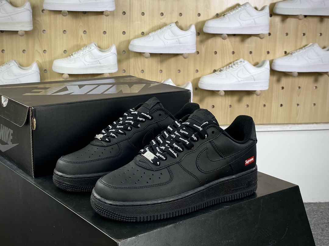 160 Supreme x Nike Air Force 1'07 Low”Black”空军一号板鞋“皮革黑红LOGO”CU9225-001