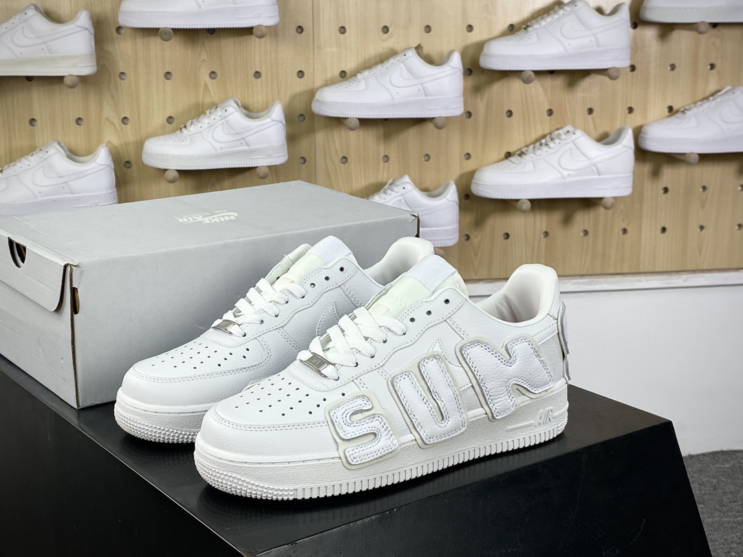 280 Cactus Plant Flea Market/CPFM x Nike Air Force 1 07 Low”Sunshine”空军一号板鞋“皮革白放大补丁字母”DD7050-100