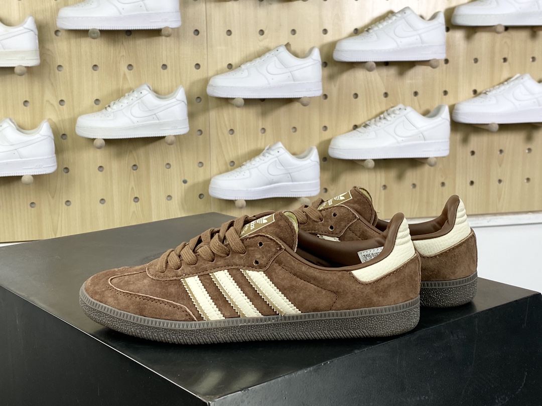 160 三叶草Adidas Originals Samba OG桑巴舞系列绅士板鞋“麂皮巧克力摩卡棕奶白”IG1357