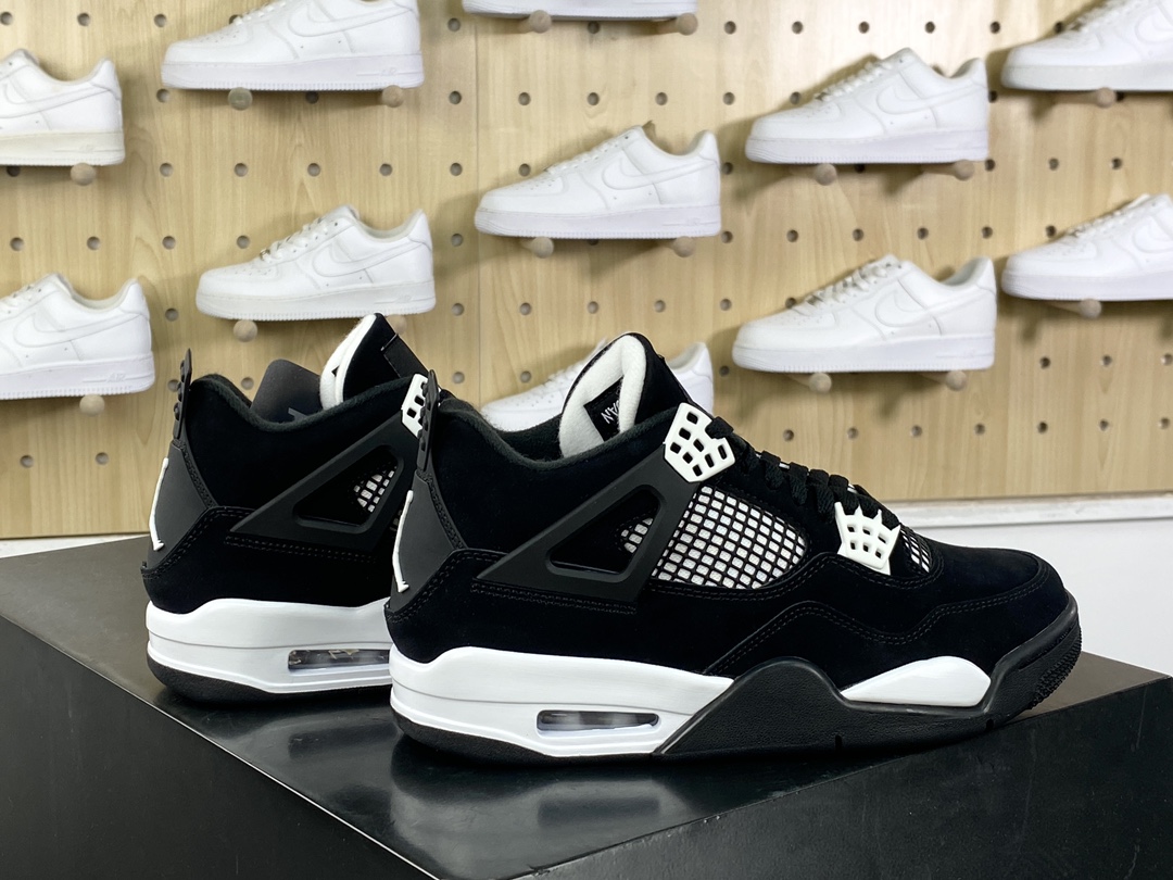 380 耐克Nike Air Jordan 4 Retro”Black White/Panda”迈克尔·乔丹AJ4代中帮篮球鞋“磨砂黑白熊猫”FQ8138-001