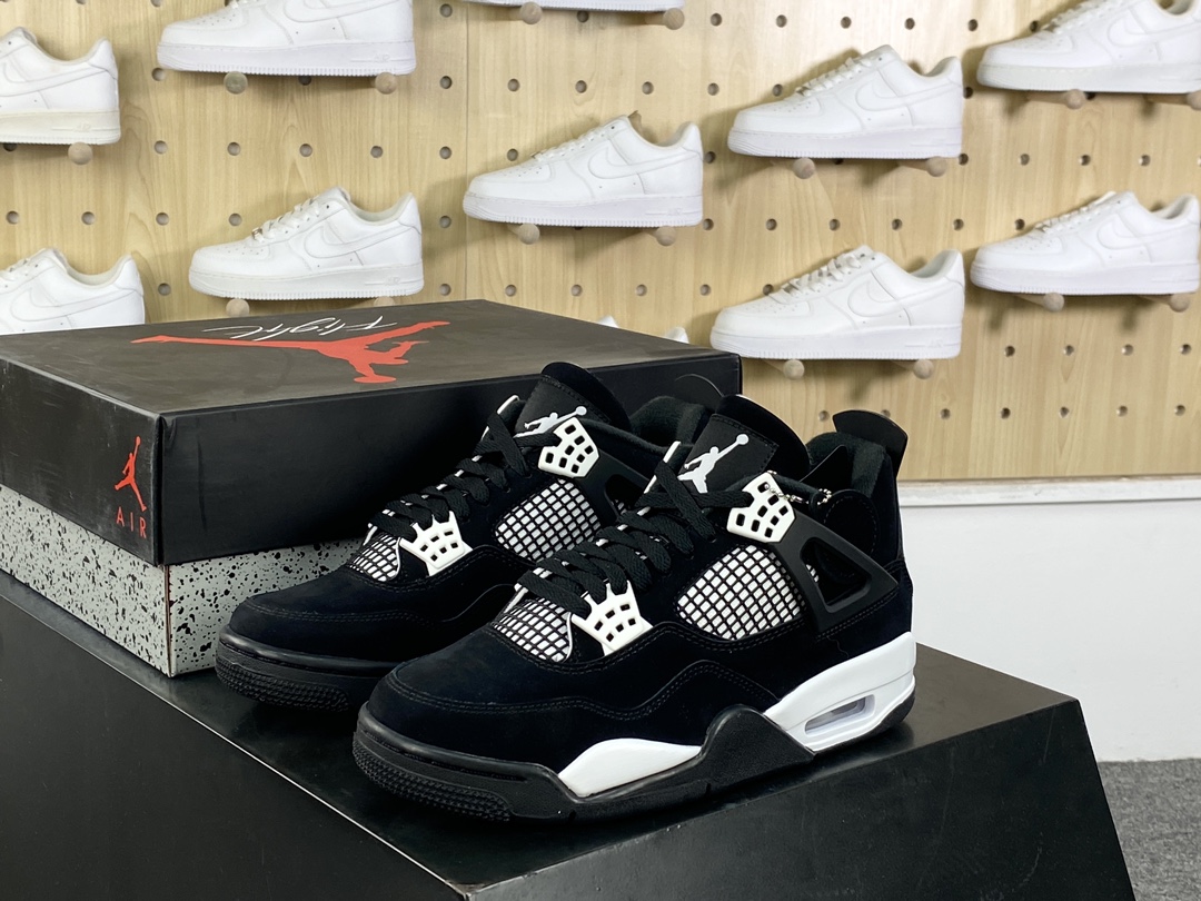 380 耐克Nike Air Jordan 4 Retro”Black White/Panda”迈克尔·乔丹AJ4代中帮篮球鞋“磨砂黑白熊猫”FQ8138-001