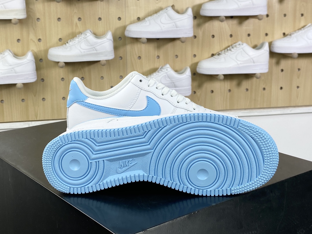 200 耐克Nike Air Force 1’07 Low”White/Black”空军一号经典低帮板鞋“皮革白蓝钩子”FQ4298-100