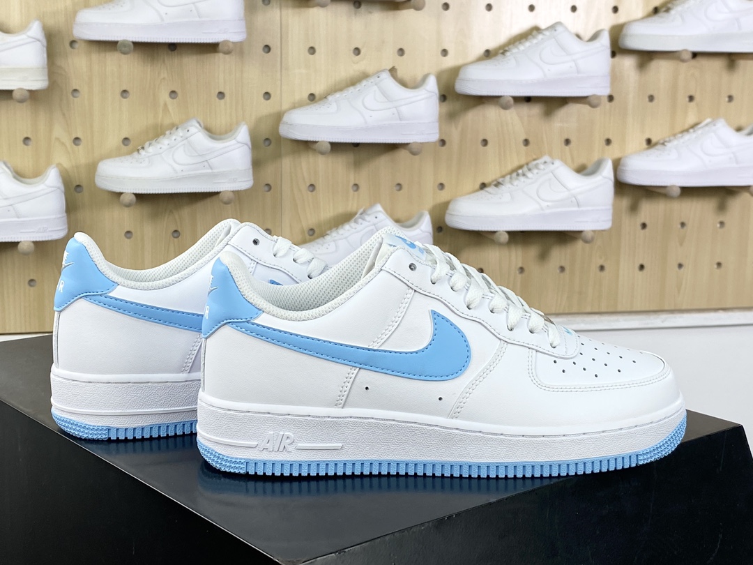 200 耐克Nike Air Force 1’07 Low”White/Black”空军一号经典低帮板鞋“皮革白蓝钩子”FQ4298-100