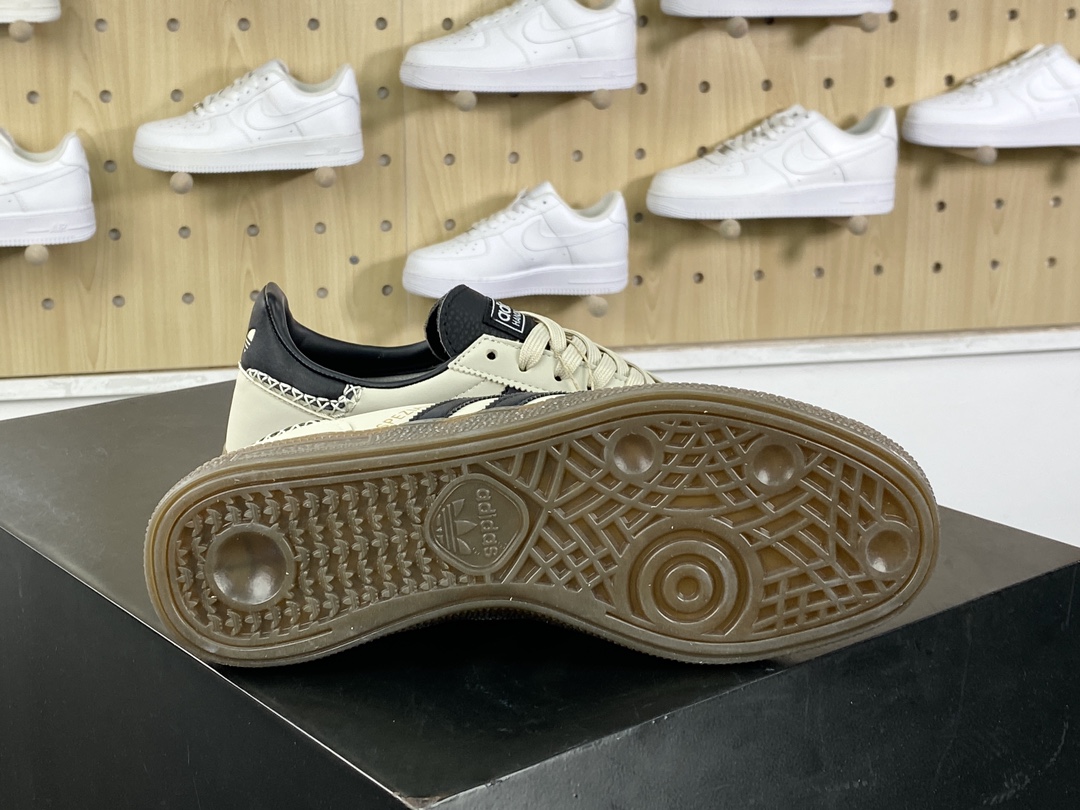 Adidas Originals Handball SPZL Handball Player Sneakers ”Leather Beige Black Stitching Caramel Sole” IE3698