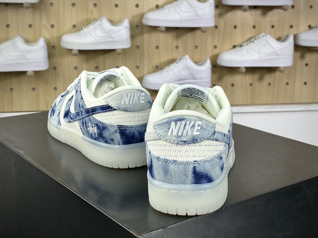 280 斯图西/Stussy x Nike By You SB Dunk Low Retro SP扣篮板鞋“米白水洗蓝斯图西LOGO”JH8039-937