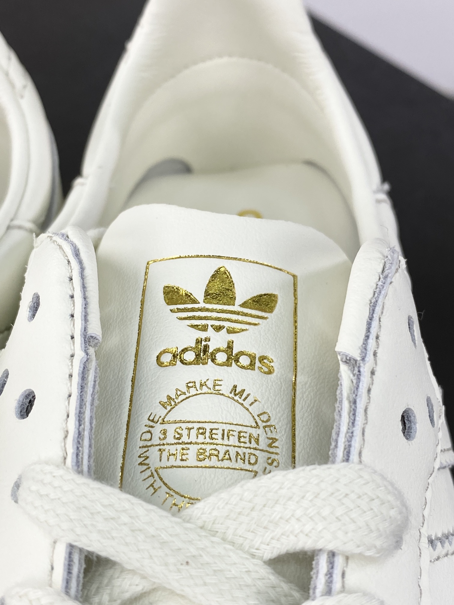 200 三叶草Adidas Originals Samba Decon"Cloud White"桑巴舞板鞋“单层皮全白升级底”IG6171