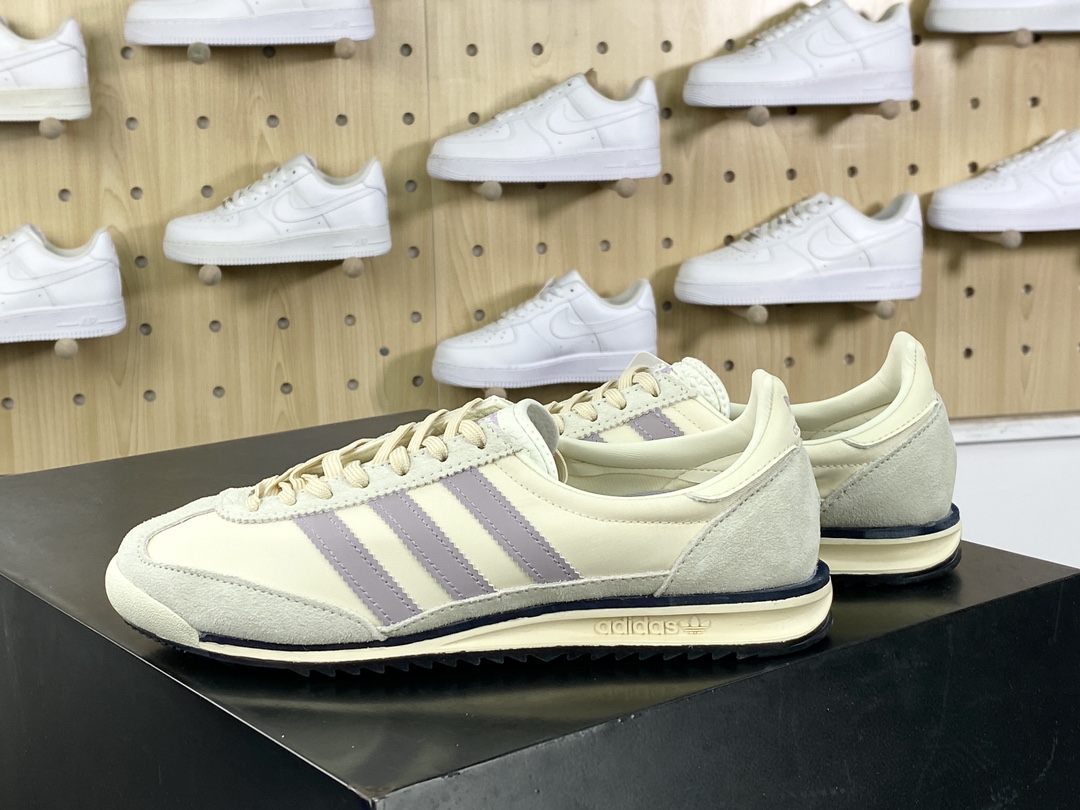 200 阿迪达斯Adidas SL72 RS 系列德训足球风百搭低帮休闲运动板鞋“浅灰米白紫”IE3428