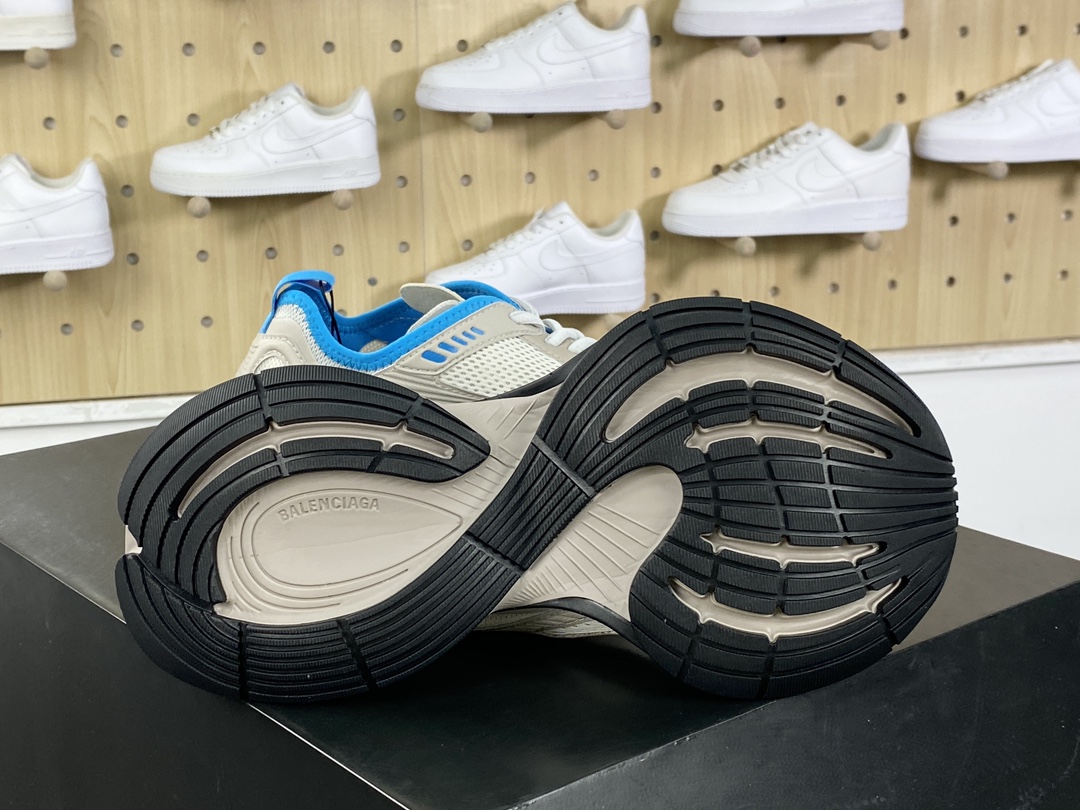 360 巴黎世家BALENCIAGA Circuit Sneakers 环道系列低帮慢跑鞋“网织浅灰天蓝”793944 WFLGY 0613