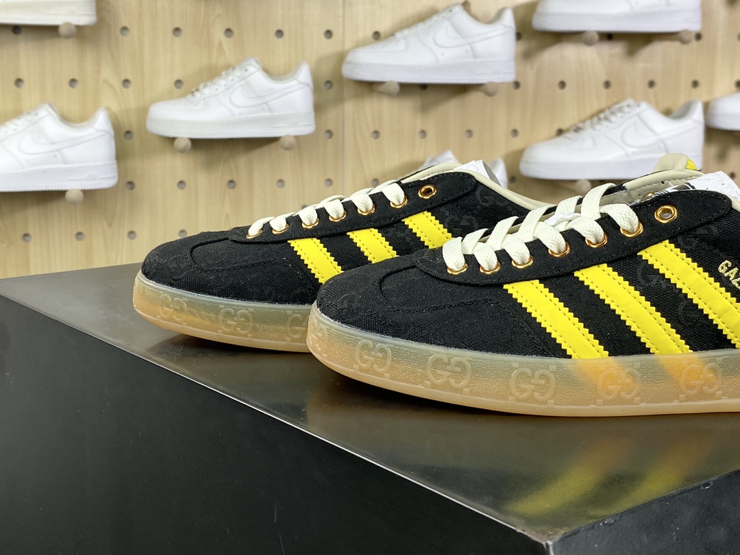 160 Adidas Originals Gazelle”Esquisite Gucci”羚羊系列低帮板鞋“GG提花布黑黄”737967 FAAW3 1084