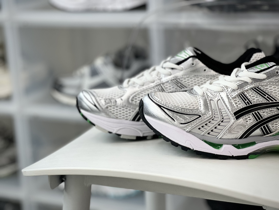 220 亚瑟士/ASICS Gel Kayano 14"White Malachite Green"卡亚诺14代跑步鞋“银白黑金属绿”1201A019-110