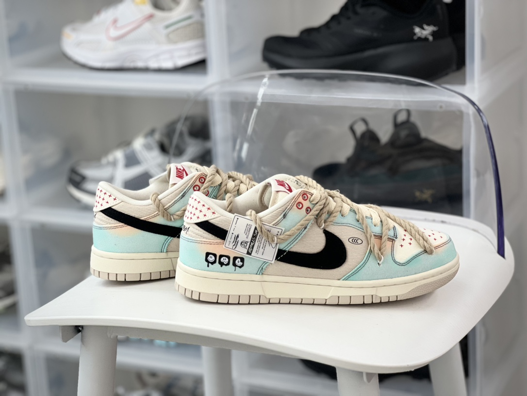 260 耐克Nike SB Dunk Low Lot"Blue/White"扣篮系列低帮板鞋“蓝橙多巴胺渐变刺子绣绑绳”DV0834-100