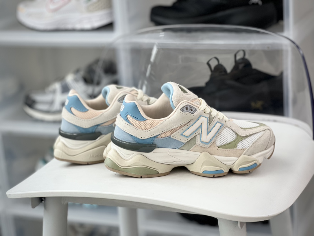 240 New Balance 9060"Festival Pack"系列复古跑步鞋“米白卡其奶蓝”GC9060