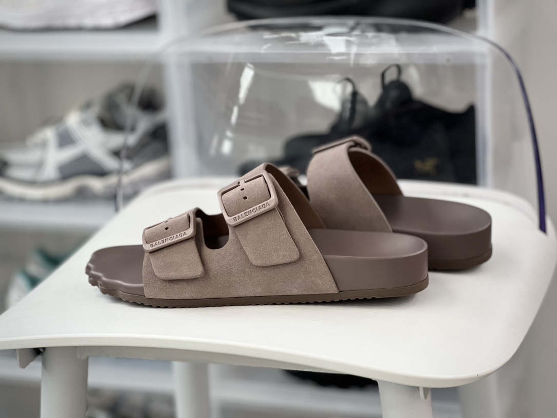 210 巴黎世家Balenciaga Sunday Suede Sandal 星期日凉式拖鞋“麂皮灰褐”761726 WCGA1 2200