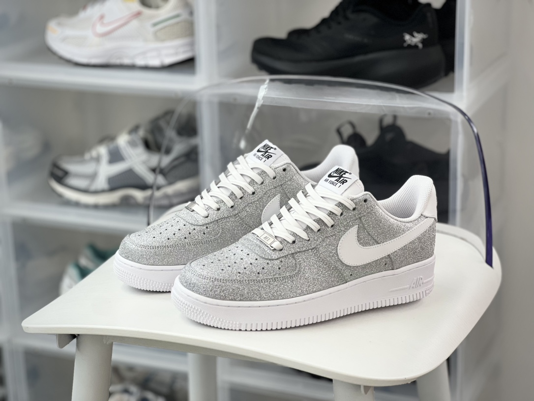 260 Nike Air Force 1’07 Low”Sliver/White/Swan”空军一号板鞋“银白天鹅满天星”CW2288-015