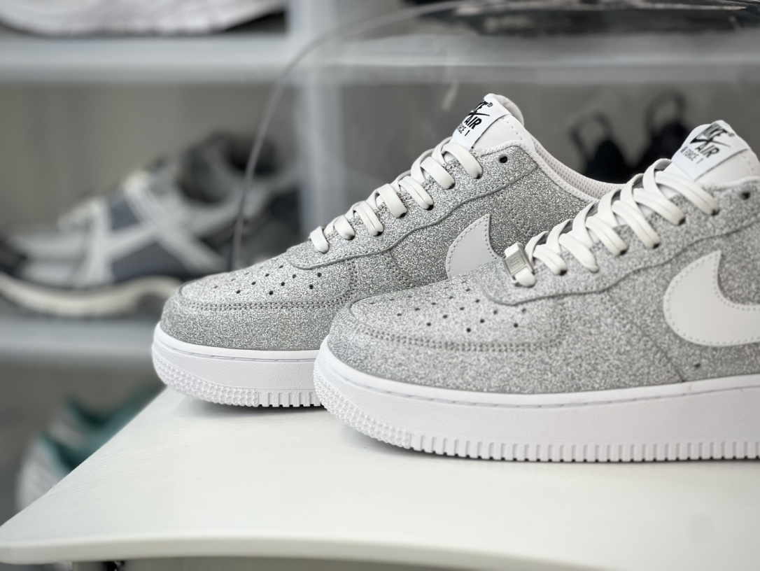 260 Nike Air Force 1'07 Low"Sliver/White/Swan"空军一号板鞋“银白天鹅满天星”CW2288-015