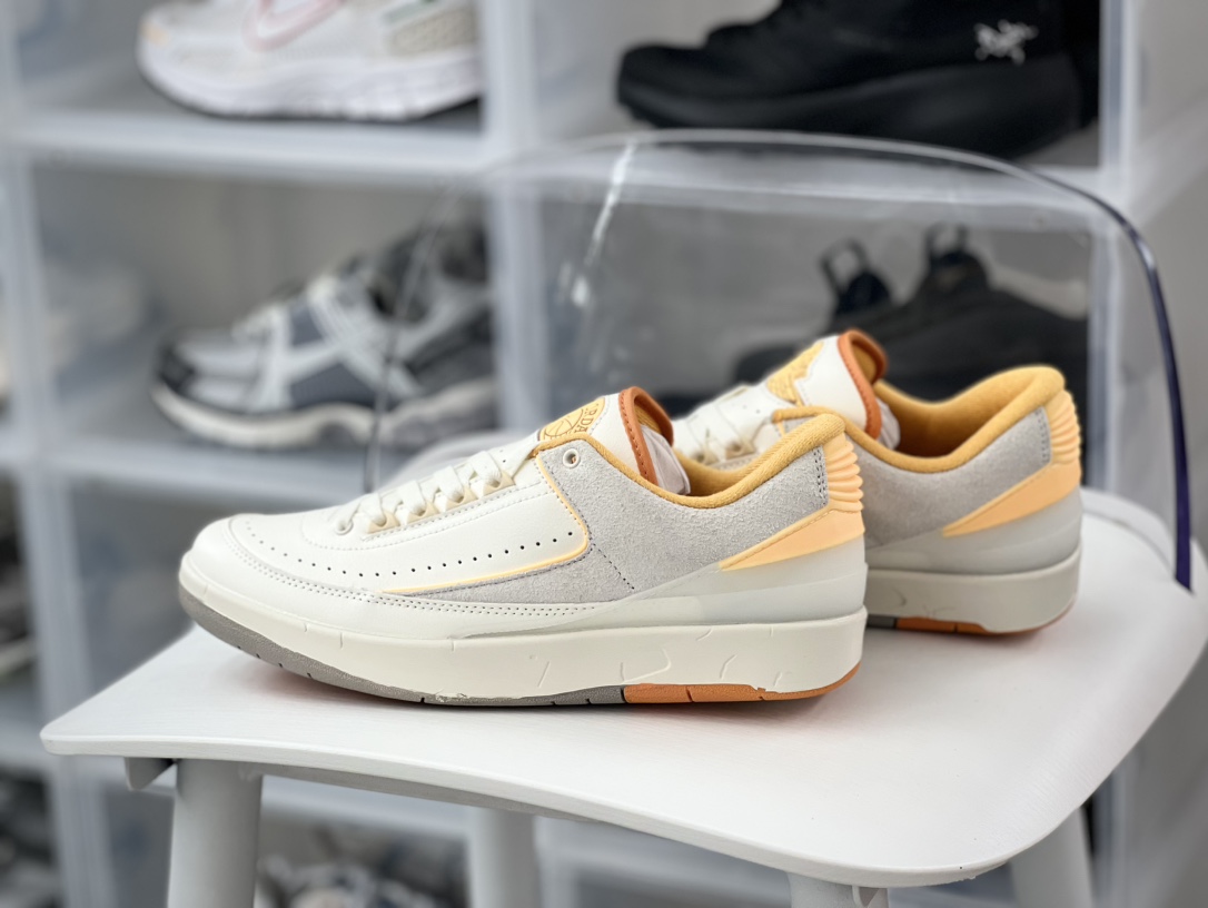 240 耐克Nike Air Jordan 2 Retro Low Craft "Melon Tint"迈克尔·乔丹篮球鞋“米白哈密瓜黄”DV9956-118