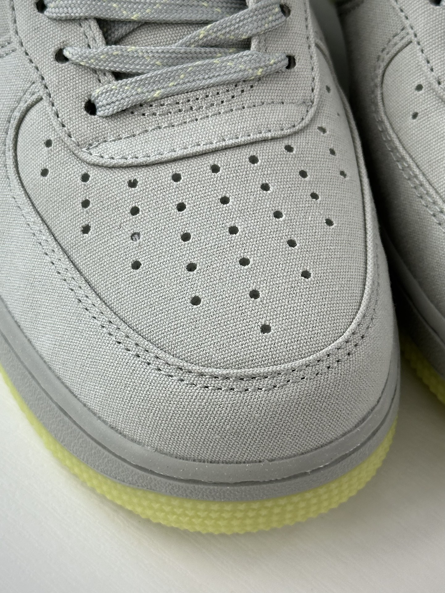 200 耐克Nike Air Force 1 '07 Lv8"Green/Noctilucou"空军一号经典低帮板鞋“帆布灰荧光绿夜光”315122-107