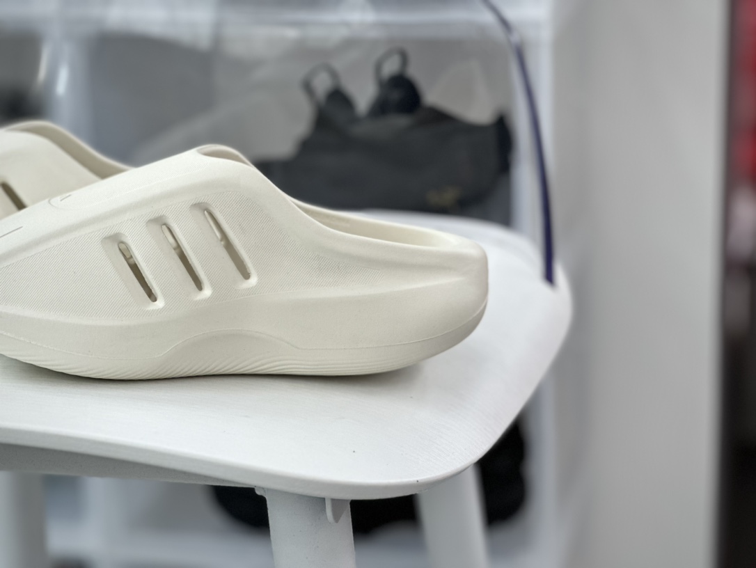 200 阿迪达斯Adidas Originals adiFOM IIInfinity Slides”Bone White”无限凉拖鞋“骨白”JH6766