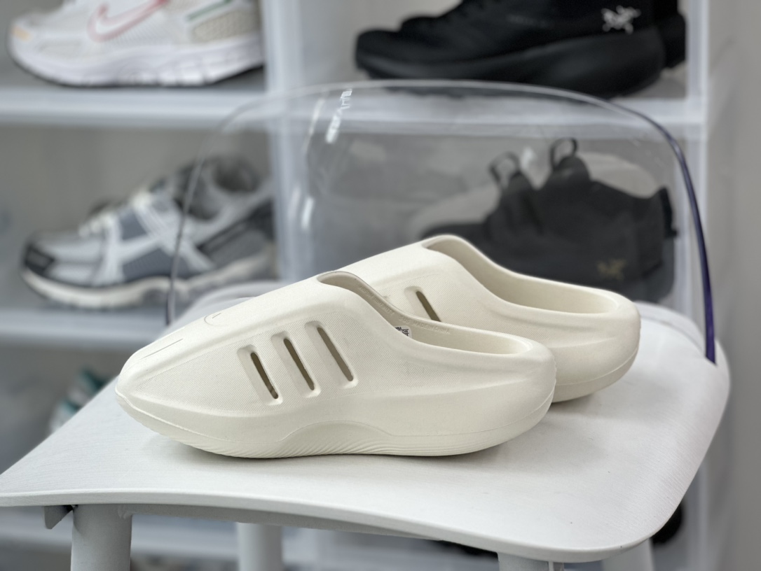 200 阿迪达斯Adidas Originals adiFOM IIInfinity Slides”Bone White”无限凉拖鞋“骨白”JH6766