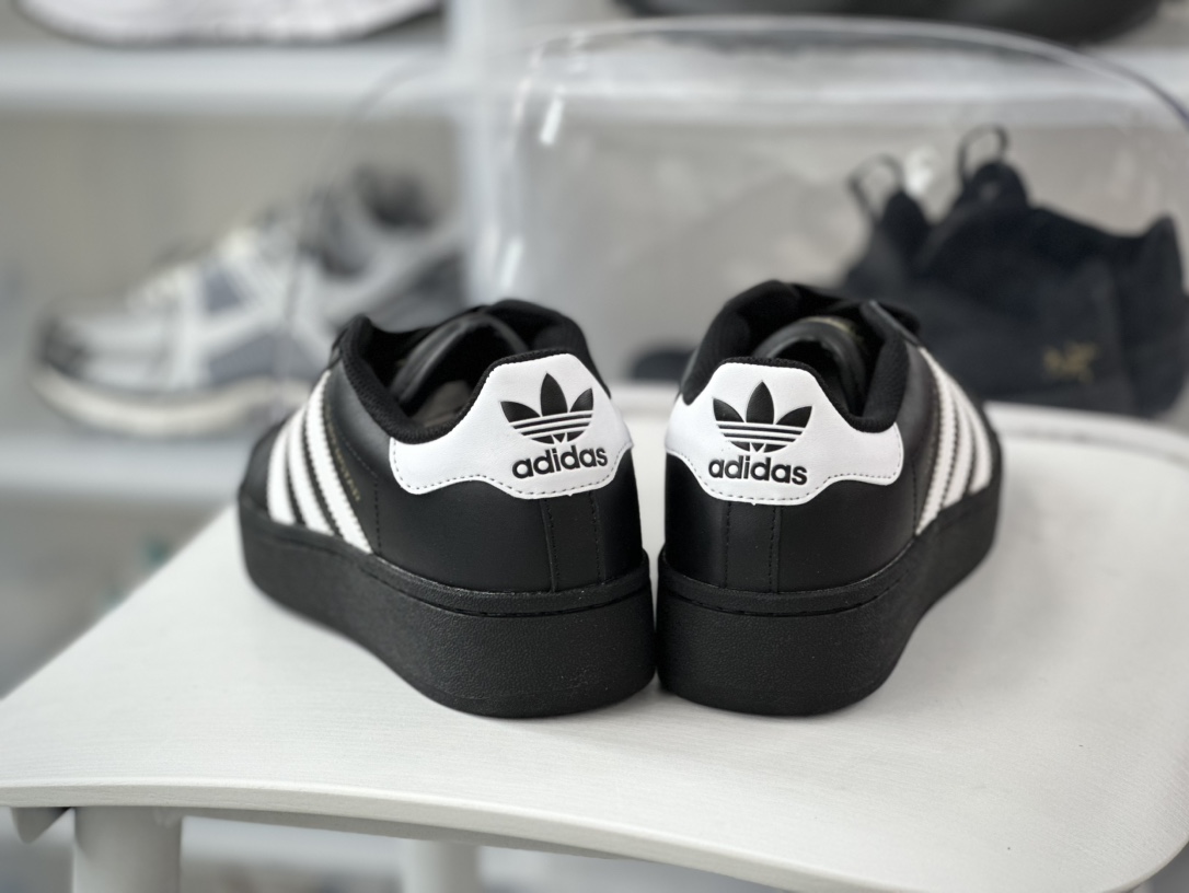 160 Adidas Originals Superstar XLG 贝壳头系列低帮板鞋“皮革武士黑白LOGO”IG9777