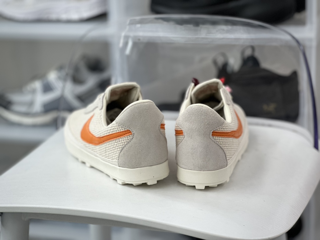 200 Nike Astro Grabber SP”Natural Orange”宇宙掠夺者运动鞋“联名自然白橙配饰”FQ6892-101