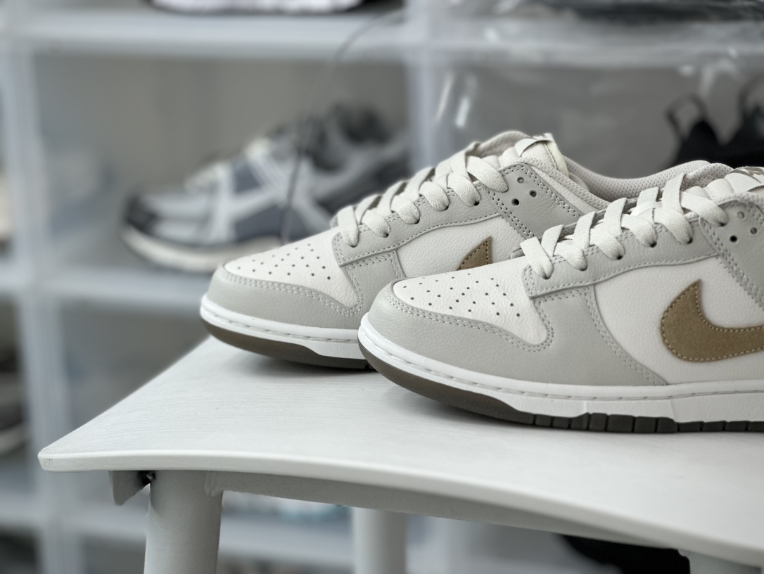 240 耐克Nike SB Dunk Low”Phantom/Khaki”扣篮系列低帮板鞋“光骨白奶咖棕”FJ4188-001