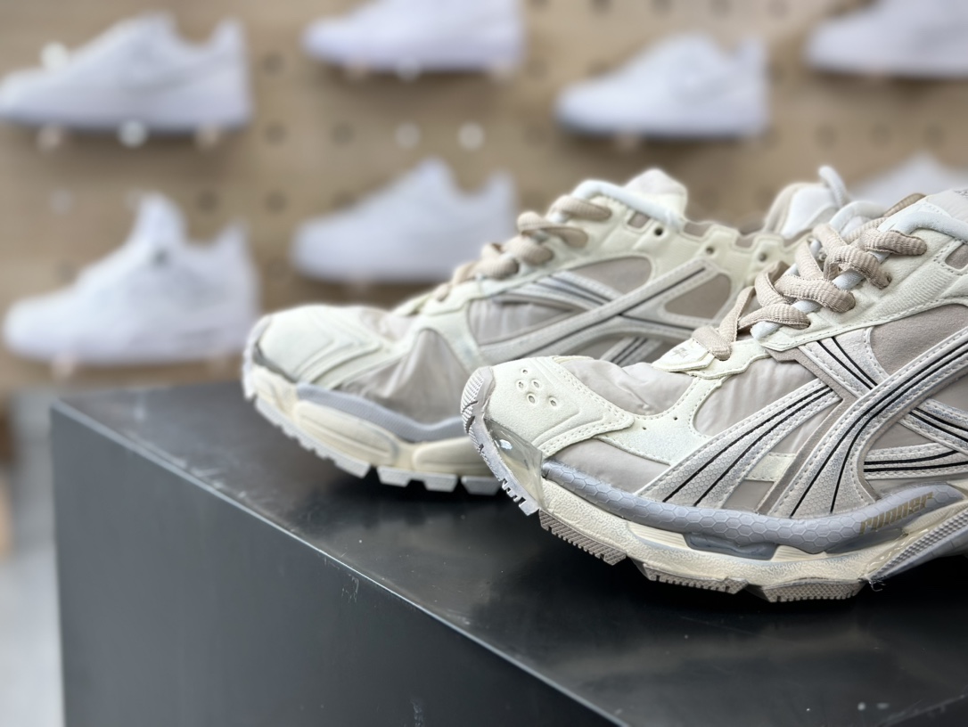 450 巴黎世家BALENCIAGA Runner Sneaker”White/Yulan/Pink”2.0慢跑系列低帮慢跑鞋“2.0解构破坏米兰灰”772767 W3RNY 9797