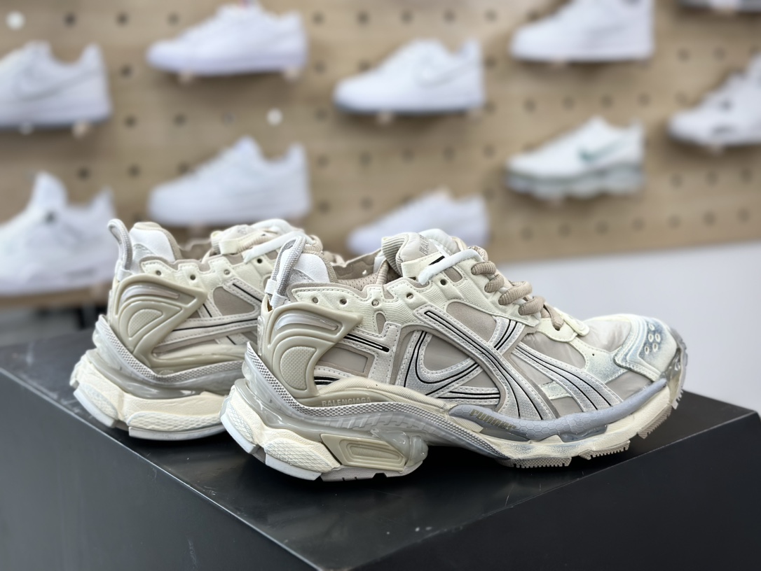 450 巴黎世家BALENCIAGA Runner Sneaker”White/Yulan/Pink”2.0慢跑系列低帮慢跑鞋“2.0解构破坏米兰灰”772767 W3RNY 9797