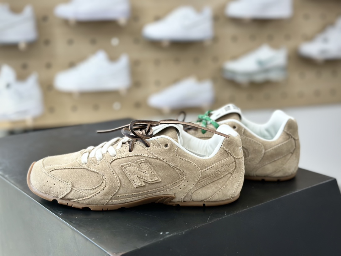 350缪缪Miu Miu x NB新百伦New Balance 530 SL系列低帮慢跑鞋“联名驼棕绿鞋带”5E165E_Z5O_F0379_F_D005