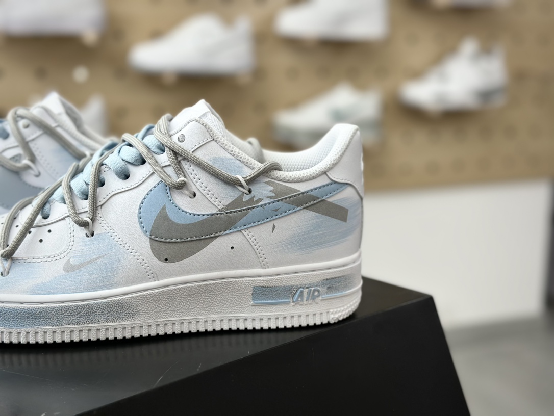 260 Nike Air Force 1'07 Low”White/Grey/Graffiti”空军一号板鞋“皮革白浅灰断钩涂鸦绑绳”ZH0316-016