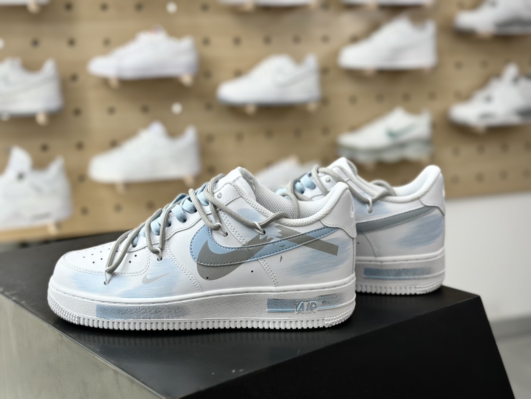 260 Nike Air Force 1'07 Low”White/Grey/Graffiti”空军一号板鞋“皮革白浅灰断钩涂鸦绑绳”ZH0316-016