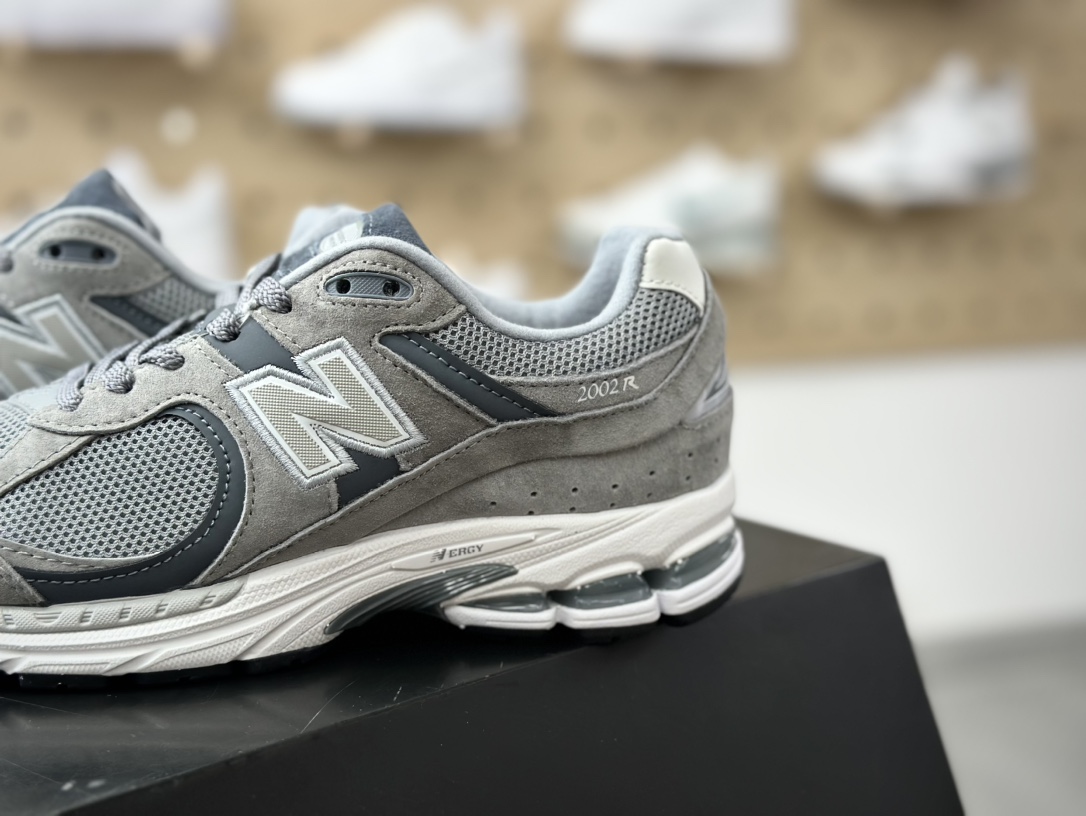 200 新百伦New Balance 2002R”Grey”系列低帮复古老爹风休闲运动慢跑鞋“麂皮元祖灰深灰白”M2002RST