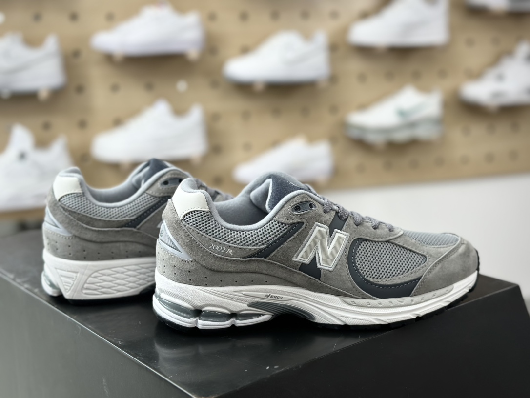 200 新百伦New Balance 2002R”Grey”系列低帮复古老爹风休闲运动慢跑鞋“麂皮元祖灰深灰白”M2002RST