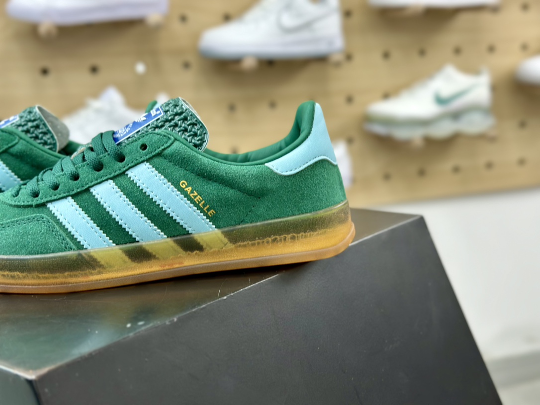 160 Adidas Gazelle Indoor Trainers 羚羊内训板鞋“青绿浅蓝生胶底”IG9979