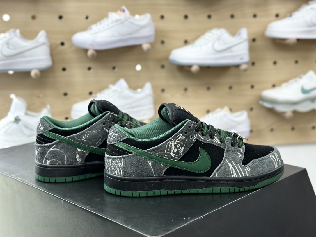 360 There Skateboards x NK SB Dunk Low 联名款低帮休闲板鞋 HF7743-001