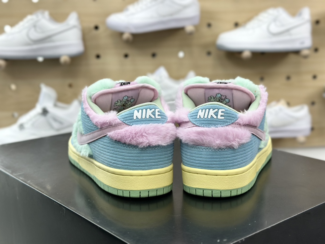 420 Verdy x Nike SB Dunk Low Pro”Visty”扣篮系列低帮板鞋“联名毛绒鼠尾草绿黄色蓝”FN6040-400
