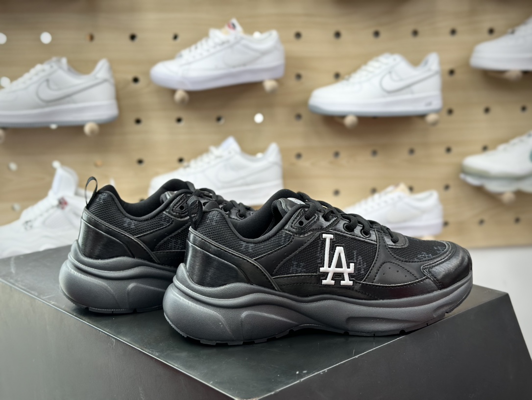 200 New York Yankees x MLB Fastball Classic Monogram 快球慢跑鞋“黑银灰LA印面LOGO”3ARNFSB4N-07BKS